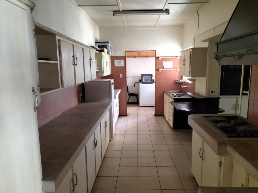 13 Bedroom Property for Sale in Universitas Free State